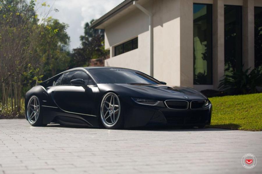  BMW i8 on Vossen Wheels (LC-104) 2016 года  (фото 38 из 39)